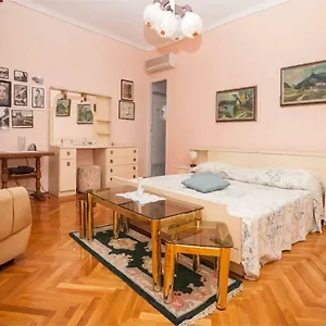 Carera , Ровинь Хорватия